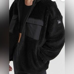 ALO Yoga Cargo Sherpa Jacket
